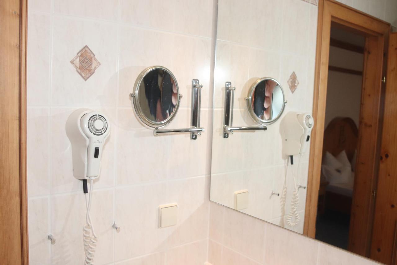 Landhotel Gasthof Huber Merching Екстер'єр фото